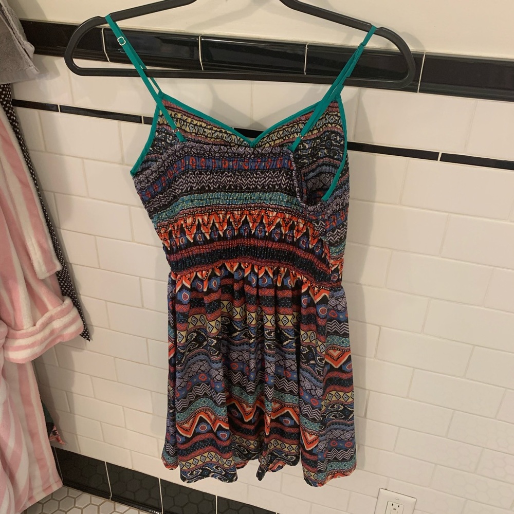 Boho-inspired multi-colored dress - Picture 2 of 6